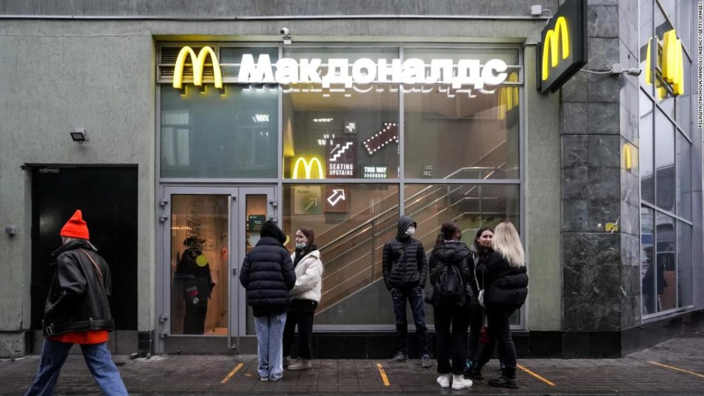 McDonald's Rus restoranlarını geçici olarak kapatıyor