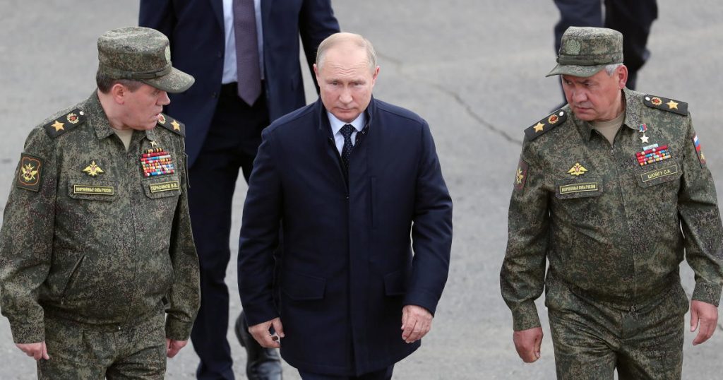 ABD'li bir yetkili, Putin'in Rus ordusu tarafından yanlış yönlendirildiğini düşündüğünü söyledi