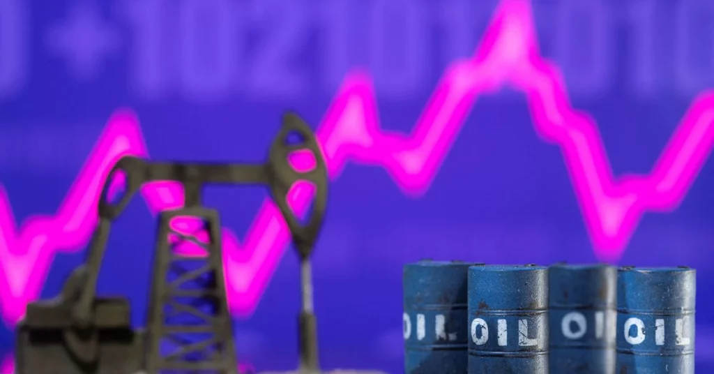 Ukrayna'daki çatışmanın arz endişelerini artırmasıyla petrol fiyatları yükseldi