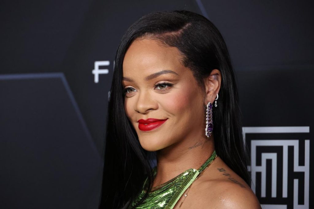 Rihanna'nın Forbes Milyarderler Listesine Yolculuğu sadece müzikle ilgili değil
