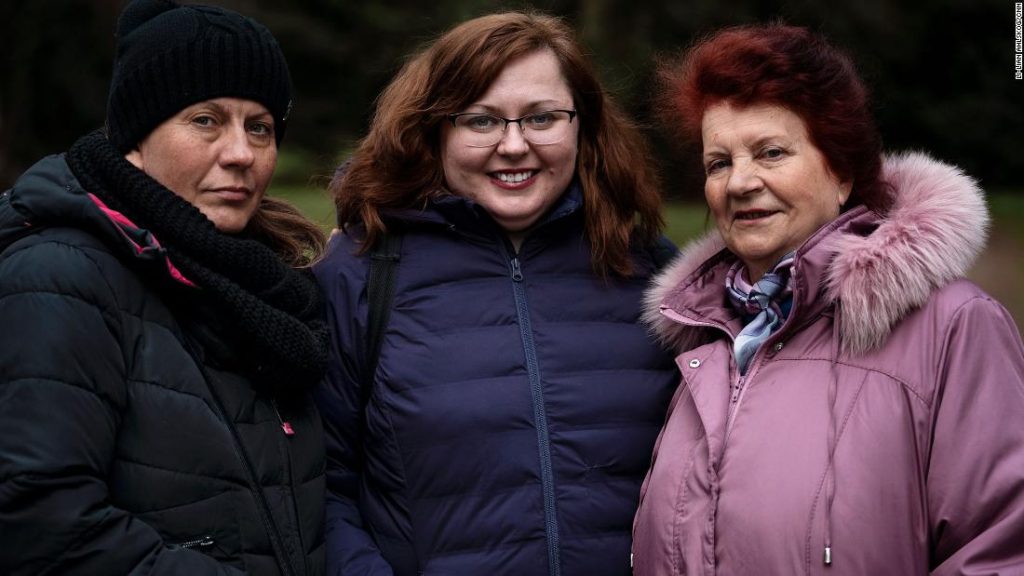 Ukraynalı-Amerikalı bir kadının ailesi Rusya'ya kaçmak zorunda kaldı.  Polonya'ya kaçırdı