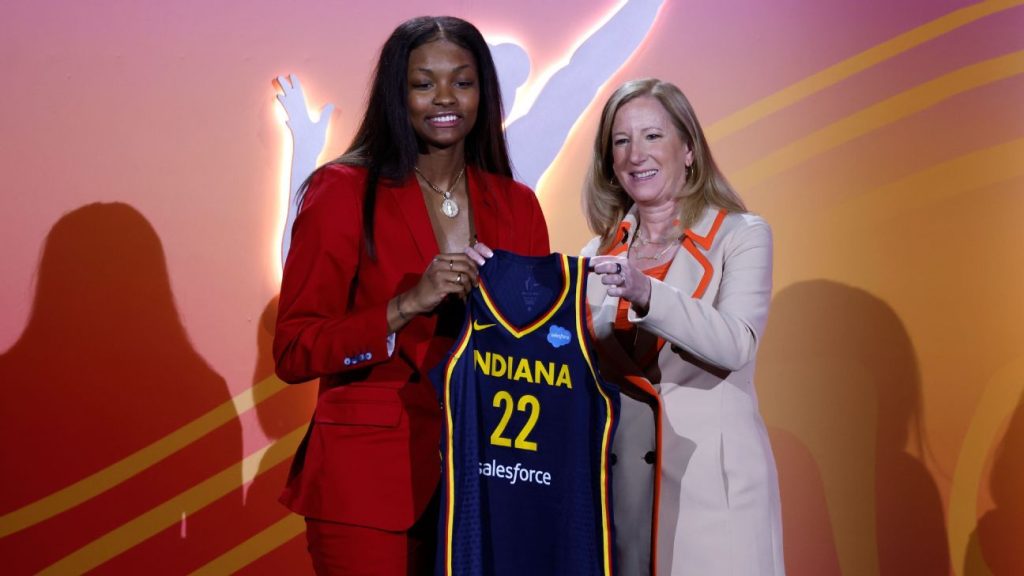 2022 WNBA Draft puanları - Indiana Fever, Atlanta Dream, Washington Mystics en yüksek puan
