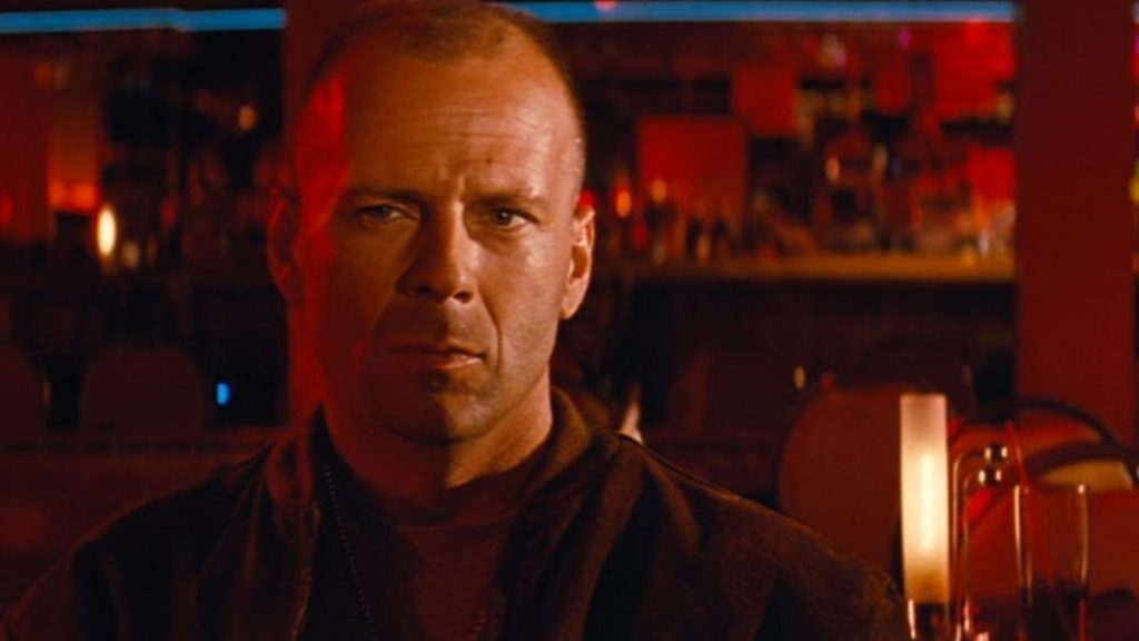 Bruce Willis'in eşine ve diğerlerine destek görünümünün ayrıntıları, oyuncuya emekli olduğunu açıkladıktan sonra afazi teşhisi koydu.
