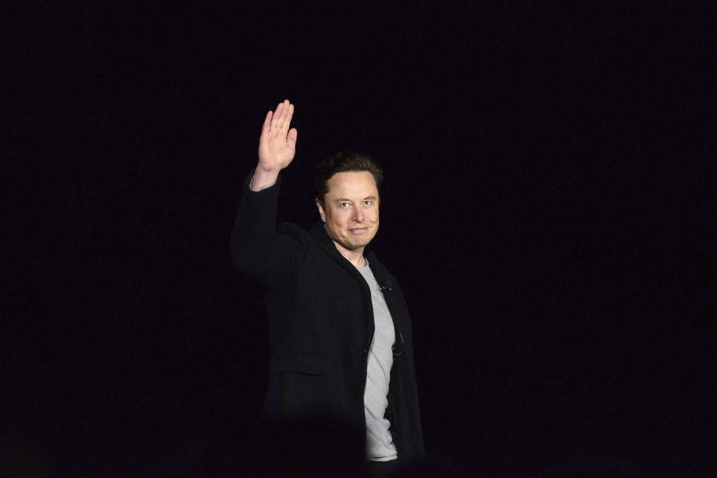 Tesla hissedarları, dolandırıcılık davasında yargıçtan Musk'ı susturmasını istedi