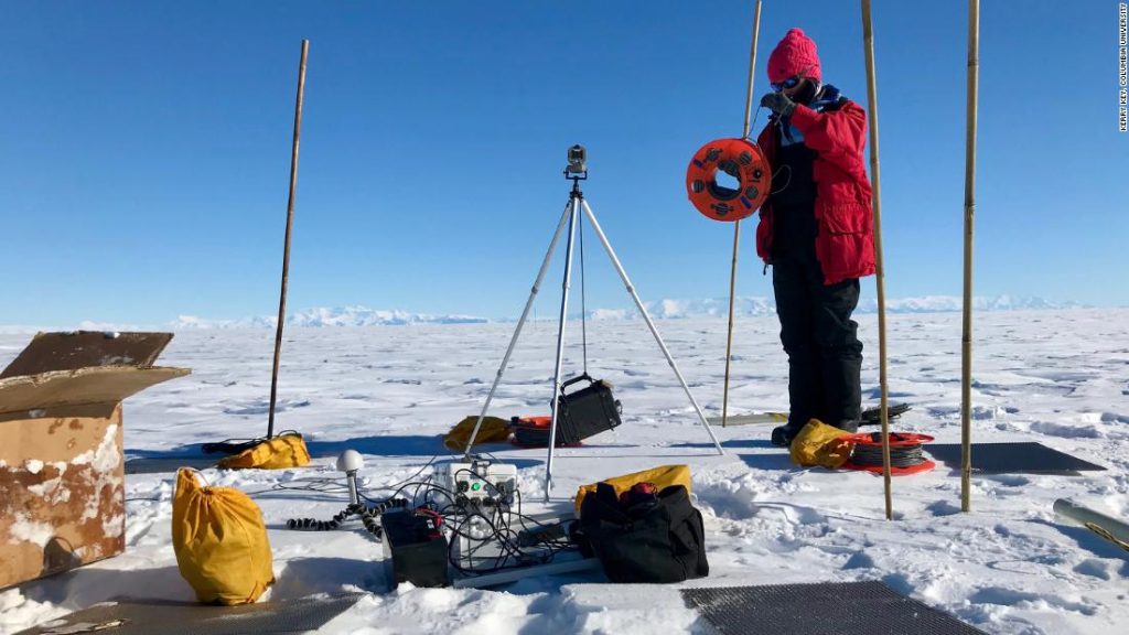 Antarktika'nın altında gizlenmiş çok miktarda su keşfedildi