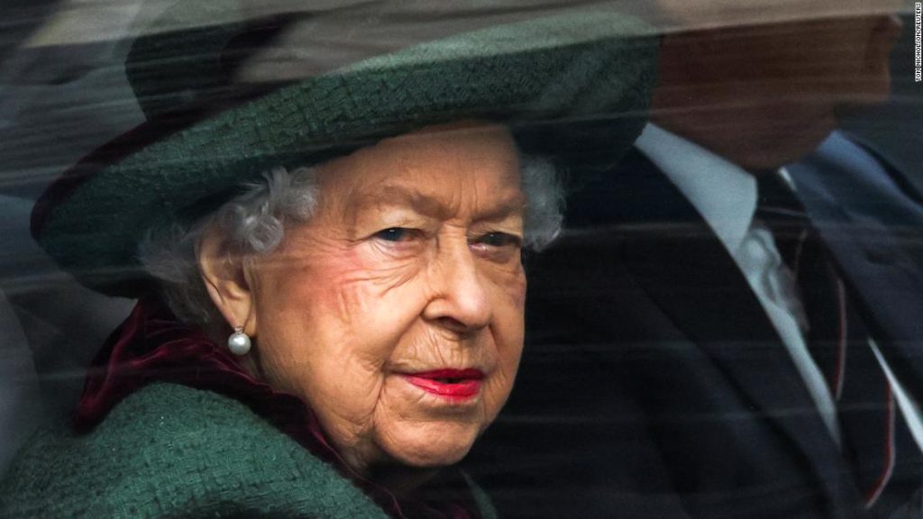 Buckingham Sarayı, Kraliçe Elizabeth'in bu yıl İngiltere Parlamentosu'nu açmayacağını söyledi