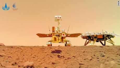Çin, Zhurong gezgini tarafından çekilen yeni Mars görüntülerini yayınladı