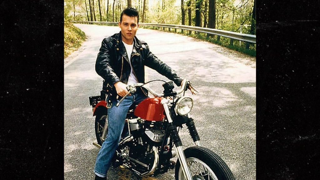 Johnny Depp'in 'Cry-Baby' motosikleti açık artırmada