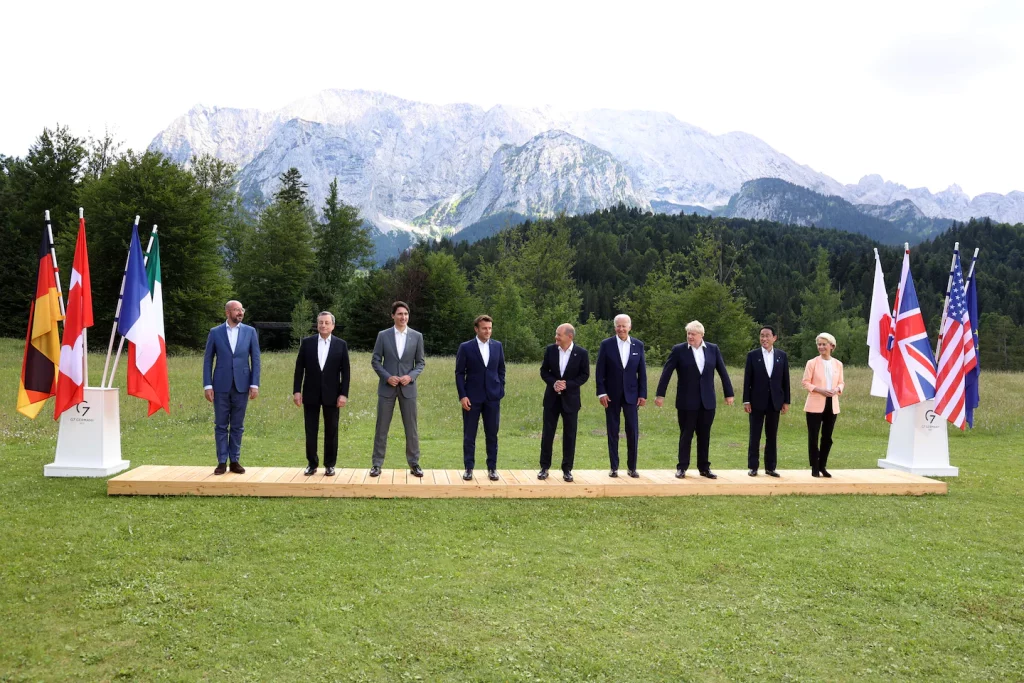 Biden: G7, Putin'e Ukrayna konusunda baskı yapmak için Rus altın ithalatını yasakladı