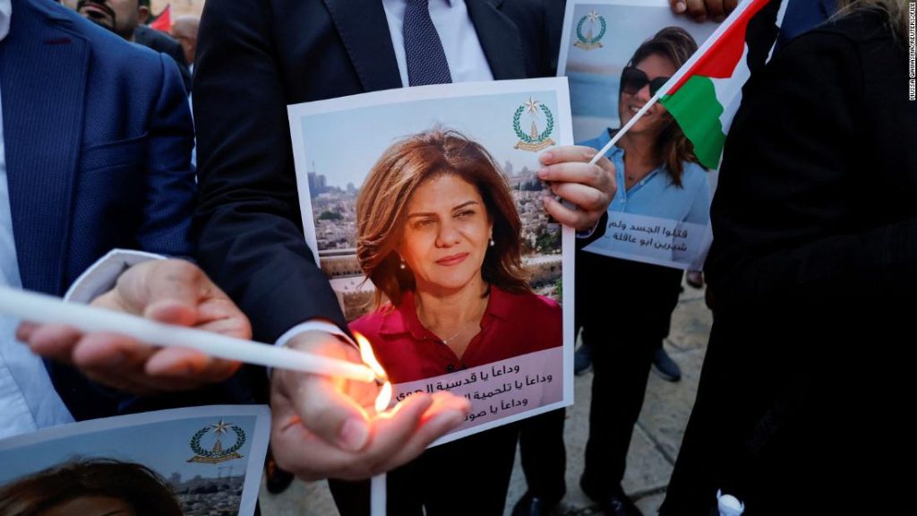 Shireen Abu Akleh: Filistinliler ABD'nin El Cezire gazetecisini öldüren kurşunu incelemesine izin verecek