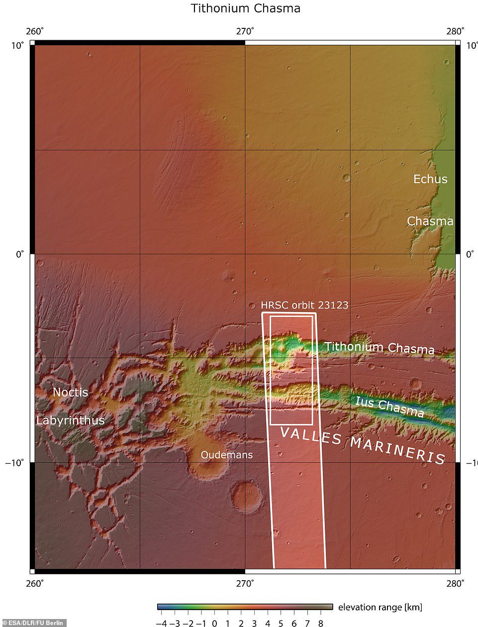 Lus ve Tithonium Chasmata yukarıda görülüyor.  Koyu beyaz kutuda belirtilen alan, Mars Express Yüksek Çözünürlüklü stereo kamera tarafından 21 Nisan 2022'de yörünge sırasında görüntülenen alanı gösterir.