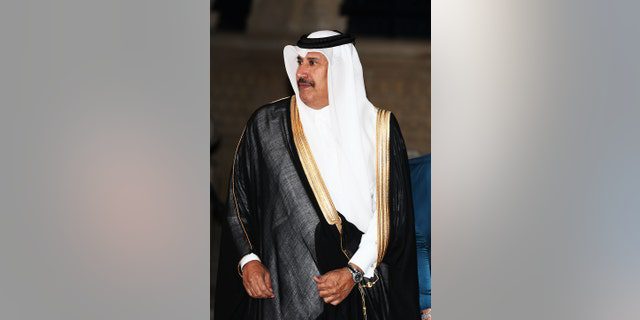Katar Başbakanı Şeyh Hamad bin Jassim bin Jaber Al Thani, Galler Prensi Yardım Fonu'na büyük bir nakit bağışta bulundu.
