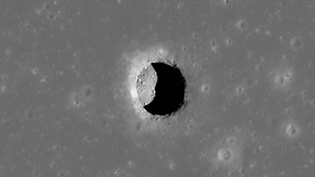 Ilımlı sıcaklıklara sahip ay kraterleri astronotları barındırabilir