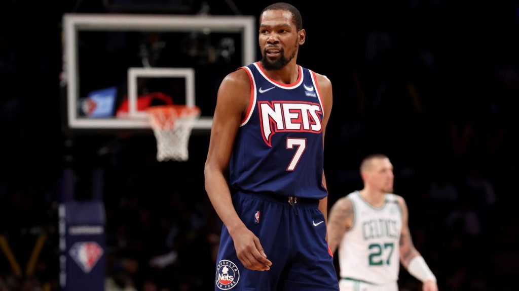 Kaynaklara göre, Boston Celtics, Brooklyn Nets ile olası bir Kevin Durant anlaşması konusunda görüşmelerde bulunan takımlar arasında yer alıyor.