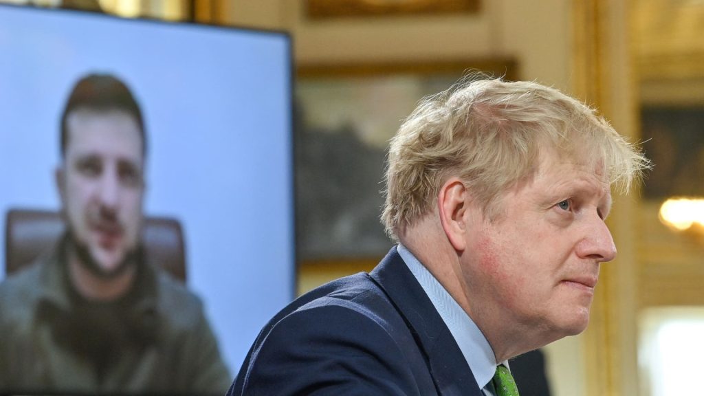 Rusya, Boris Johnson'ın ölümünü alkışlarken, dünya İngiltere'nin siyasi dramasına tepki gösteriyor