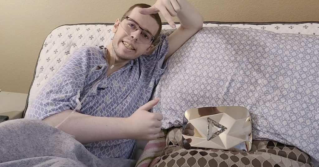 Ünlü Minecraft YouTuber'ı Technoblade 23 yaşında kanserden öldü - son videoyu paylaşıyor