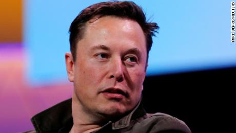 Menkul Kıymetler ve Borsa Komisyonu Elon Musk'a Twitter anlaşması hakkında daha fazla soru sordu