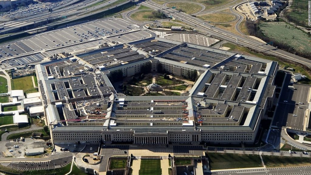 6 Ocak, önemli Pentagon yetkililerinin telefonlarından gelen kısa mesajlar silindi