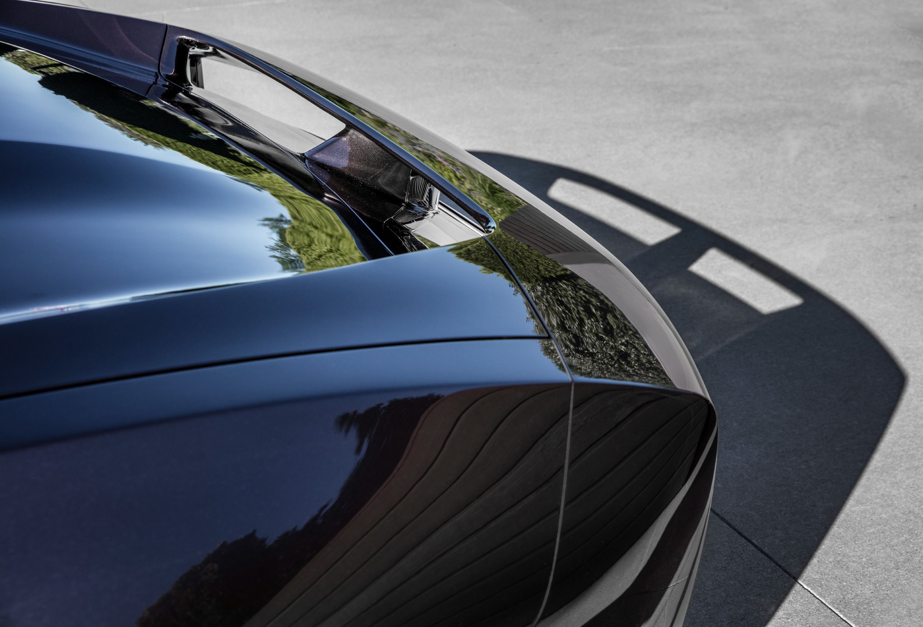 Elektrikli Banshee Dodge Charger Daytona SRT Concept R-Wing