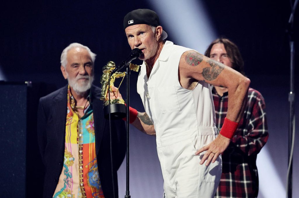 Red Hot Chili Peppers'tan Chad Smith, 2022 VMA Ödülünü 'Kardeş' Taylor Hawkins'e adadı