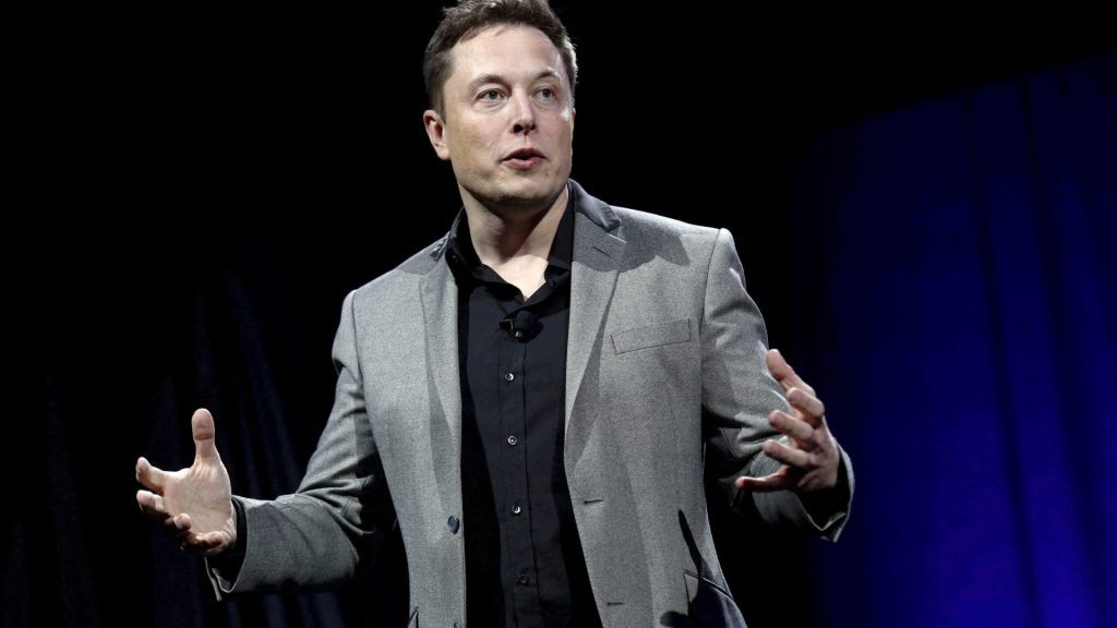 Elon Musk, Twitter CEO'su Parag Agrawal'ı bir bot tartışmasına davet ediyor