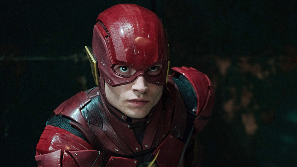 Ezra Miller'ın skandallarına rağmen "The Flash"ın vizyona girmesi devam ediyor.