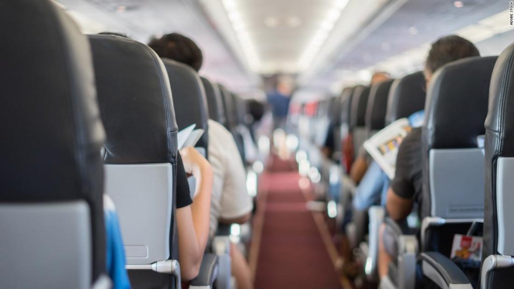 FAA, uçak koltuğu boyutu hakkında kamuoyundan geri bildirim istiyor
