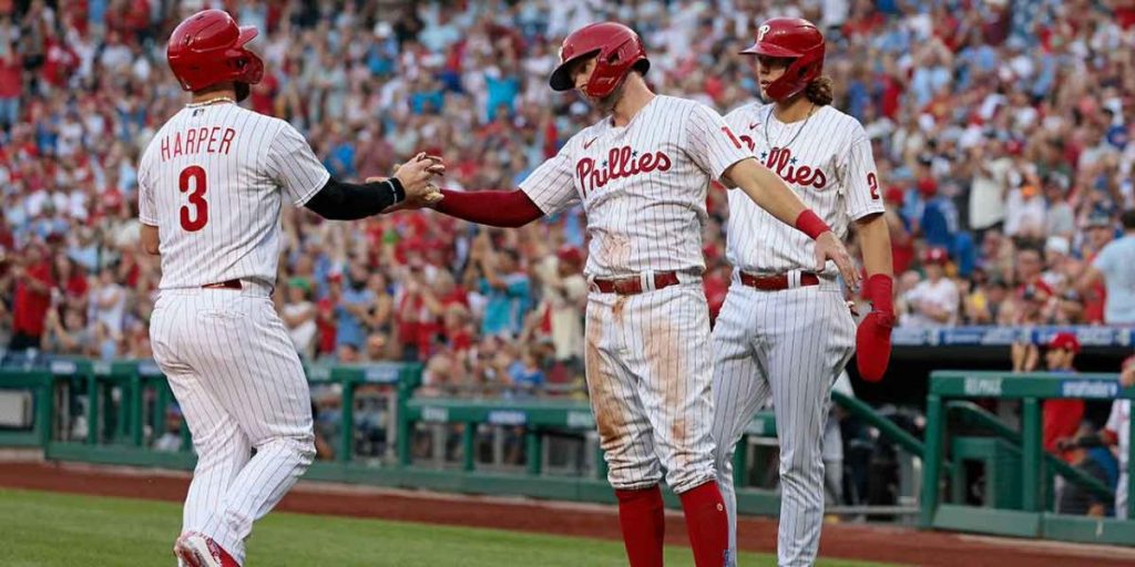 MLB Wild Card: JT Realmuto ve Kyle Gibson, Phillies'i üst üste altıncı galibiyete taşıdı