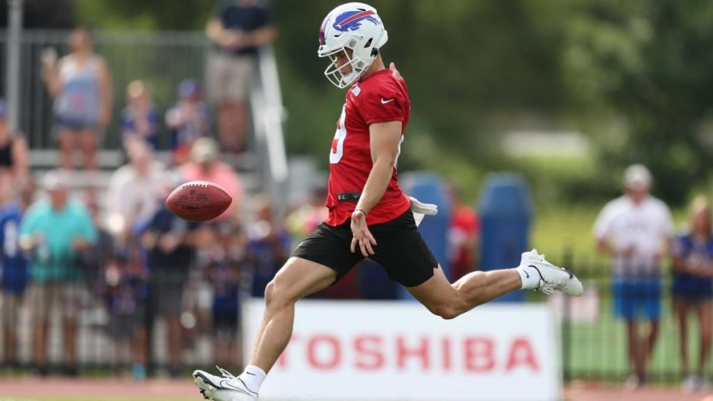 NFL ilk hafta sezon öncesi sonuçları, önemli noktalar, güncellemeler, program: Bills Rookie Matt Araiza'nın 82 yarda tekme botu