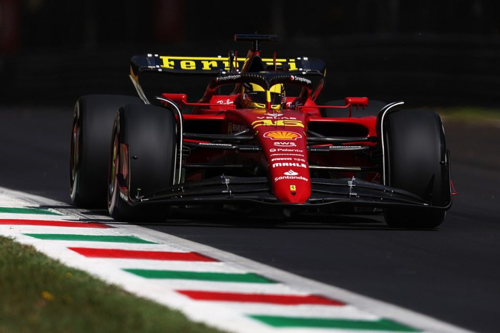Leclerc İtalya GP pole pozisyonunu aldı