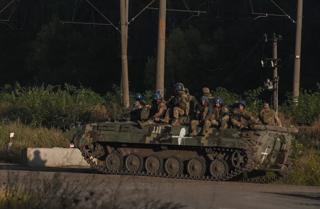 Ruslar geri çekilirken Ukrayna karşı saldırısı işgal altındaki şehirleri kurtardı