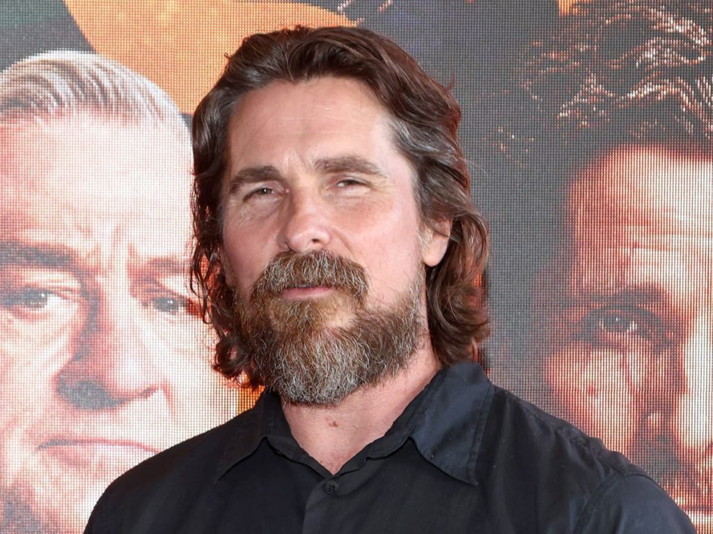 Christian Bale, Thor gibi yeşil ekran filmlerinin çekimde "tekdüze" olduğunu söyledi