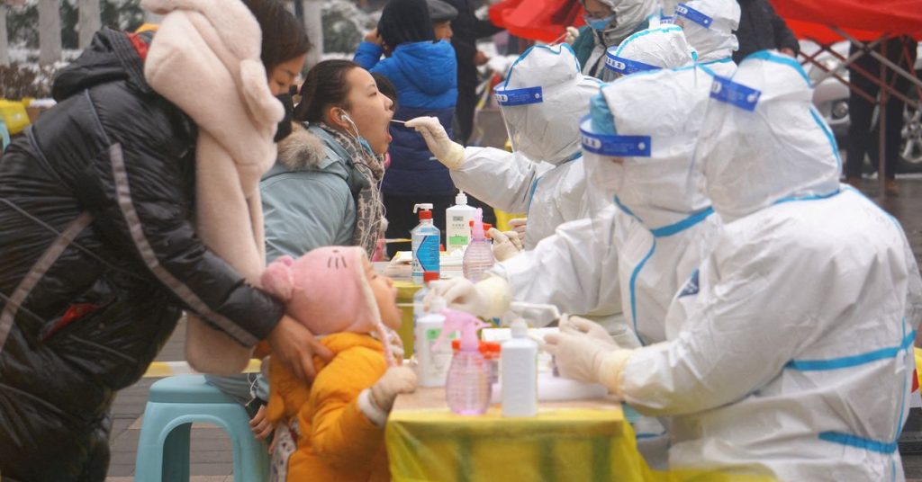 Çin şehirleri, koronavirüsten etkilenen Zhengzhou'dan bir Foxconn işçisi dalgasına hazırlanıyor
