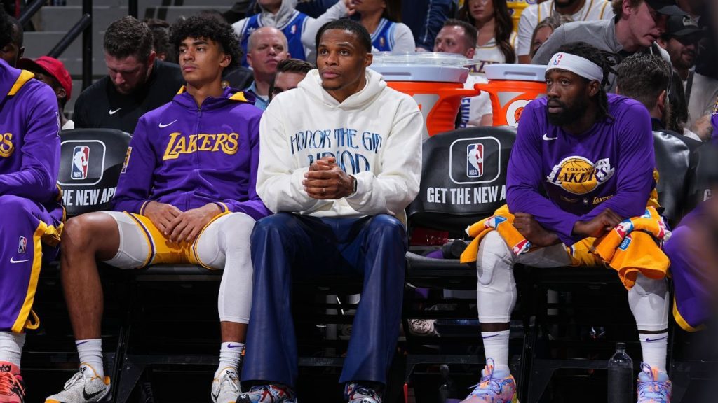 Lakers, Russell Westbrook'u yedek kulübesinden çekmeyi planlıyor