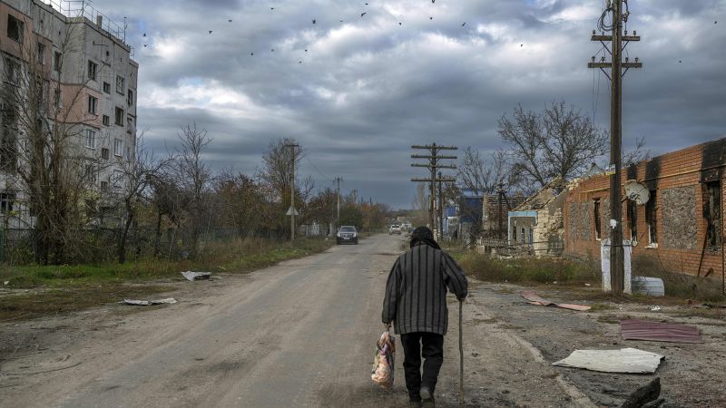 Kherson: Rusya, Ukrayna savaşında güçlerini geri çekecek