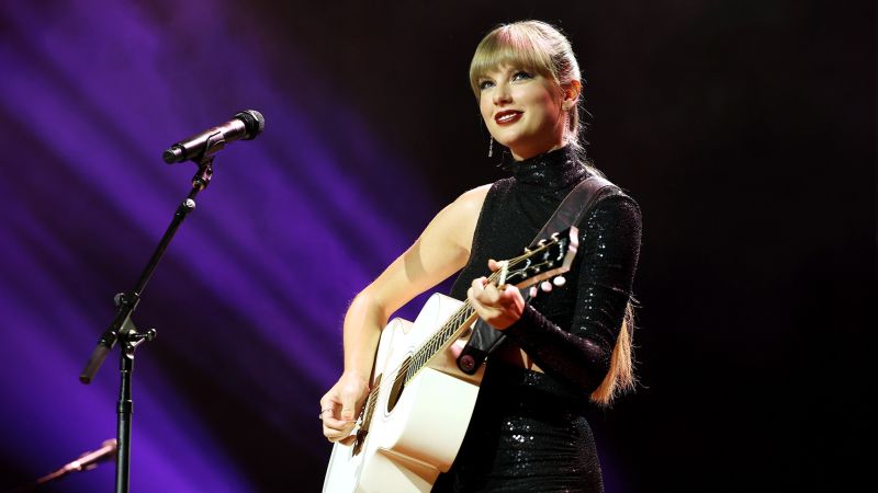 Taylor Swift, 'Eras ​​​​tur'unu duyurdu