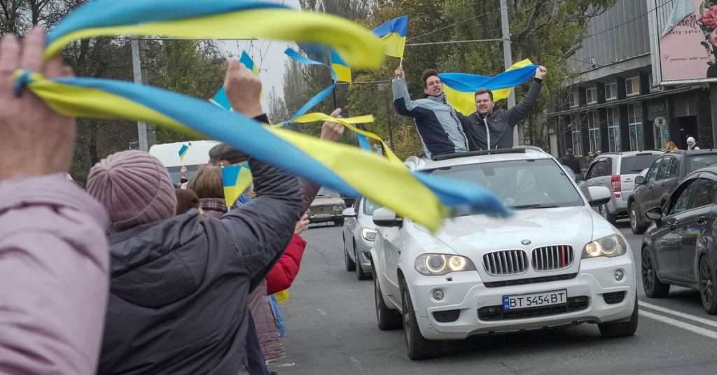 Ukraynalı Kherson, Rusya'nın çekilmesinden sonra enerji ve suyu geri kazanmak için yarışıyor