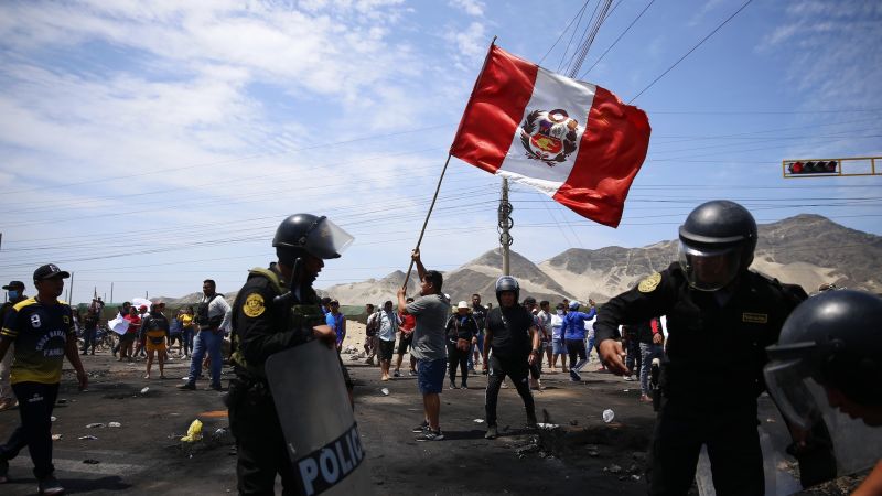 Protestocular 'isyan' ilan ettikleri için eski Peru Devlet Başkanı Castillo 18 ay hapis cezasına çarptırıldı
