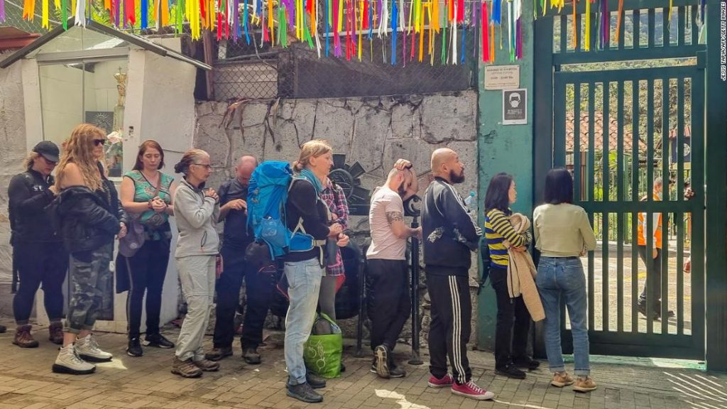 Peru protestoları arasında Machu Picchu'da mahsur kalan turist