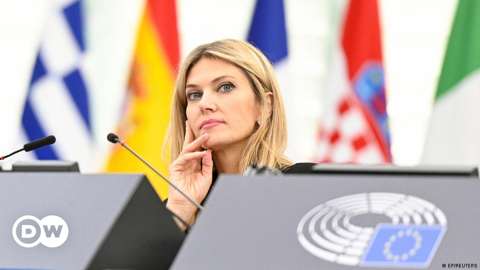 Avrupa Birliği milletvekilleri, Katar skandalı nedeniyle Eva Kylie'yi görevinden aldı - DW - 12/13/2022