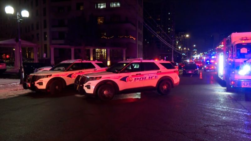Kanada polisi, Kanada'da "korkunç" bir apartman dairesinde silahlı saldırıda 5 kişinin öldüğünü söyledi