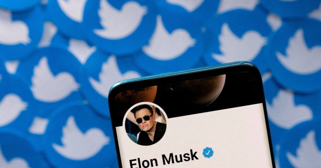 Musk, halefi olarak "bir aptal" bulur bulmaz Twitter'ın CEO'su olarak istifa ediyor